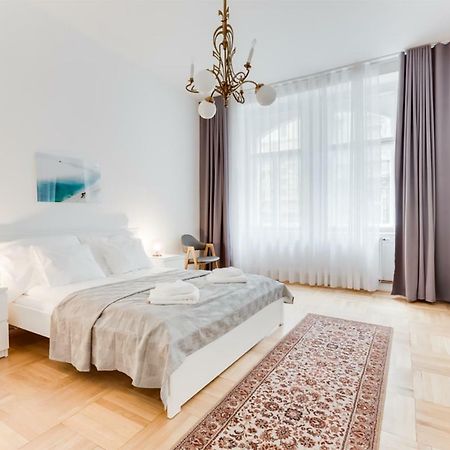 The Dancing House Residence, Two Bedroom Apartment With Balcony Near River! Prague Ngoại thất bức ảnh