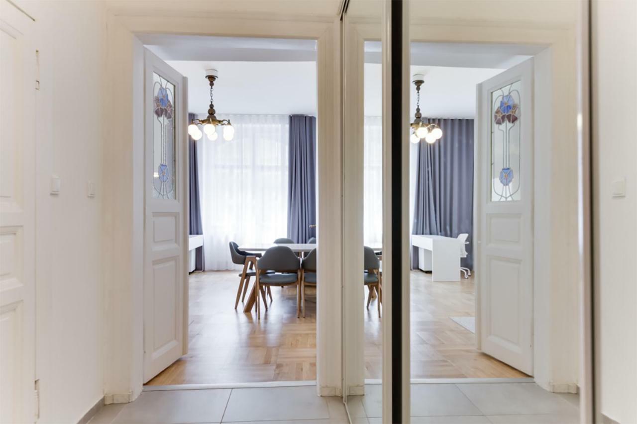 The Dancing House Residence, Two Bedroom Apartment With Balcony Near River! Prague Ngoại thất bức ảnh